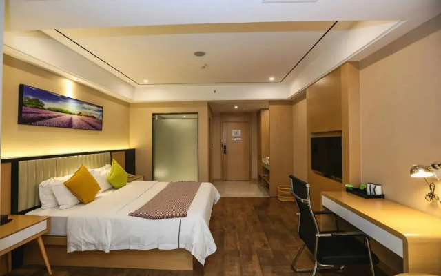Haoma Shangpin Hotel (Chongqing Yuanyang Light Rail Station)