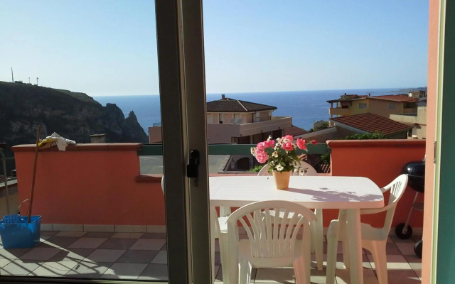 Appartamento Elegante E Panoramico Con Splendida Vista Mare