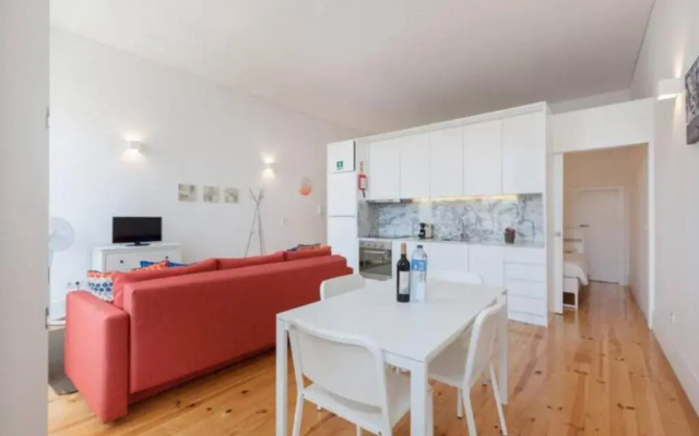GuestReady - Oporto Sunset Blue Balcony