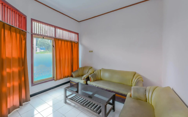 OYO 90258 Hotel New Aprilla