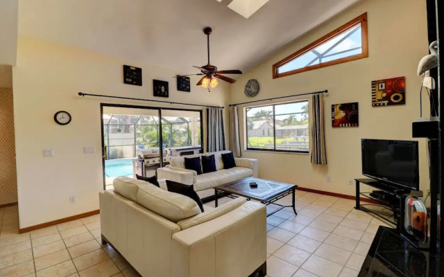 1530 SW 49th Ter