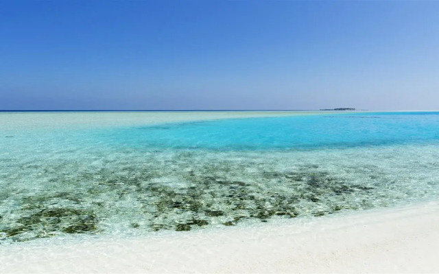 Crystalline Residence at Rasdhoo Island