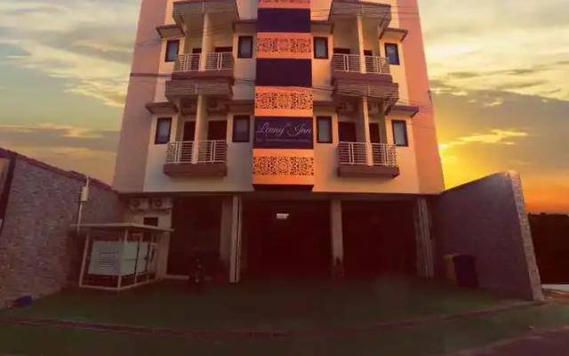 The Lenny Inn