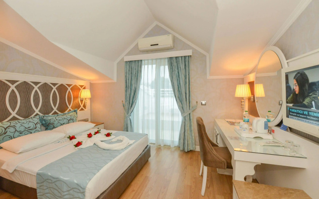 Ocean Blue High Class Hotel