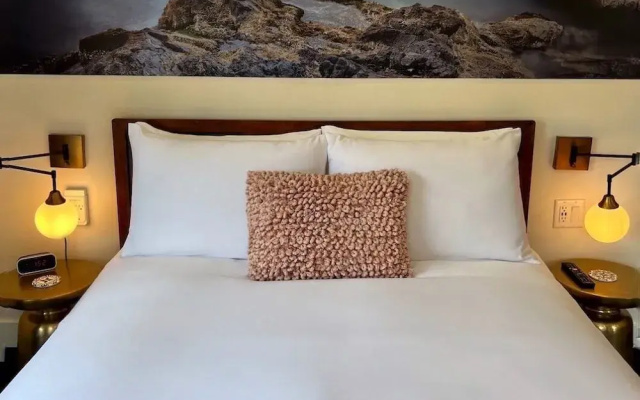 Artisan Suites on Bowen