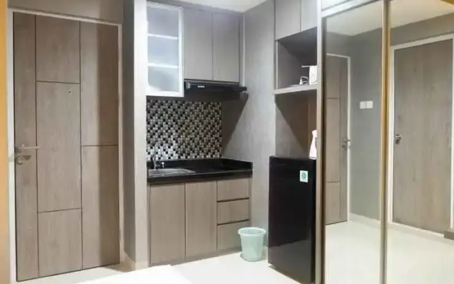 Modern and Spacious Studio Apartment at Taman Melati By Travelio