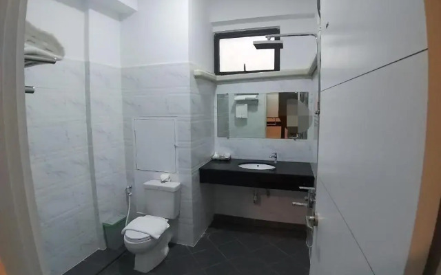 Myanandar Residence & Hotel
