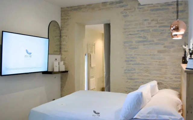 Plume Suites