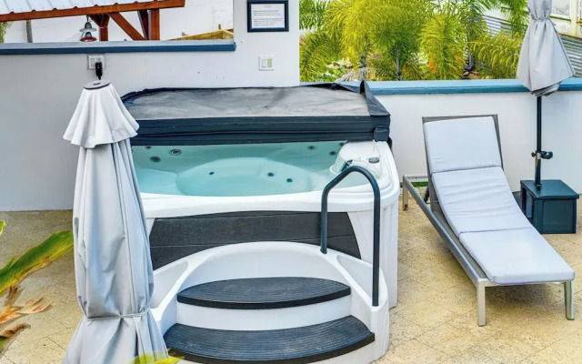 Pool & Hot Tub Access! Tranquil Vieques Casita