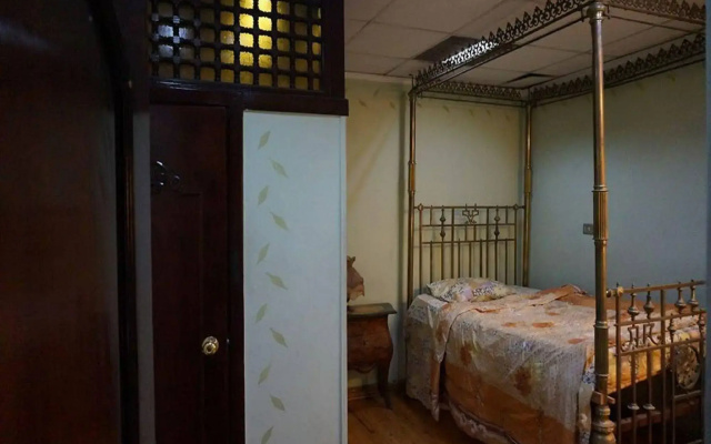 Kings Palace Hostel
