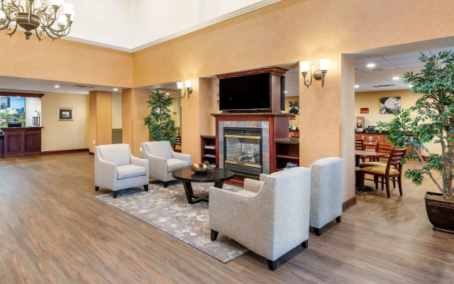 Best Western Plus Victor Inn & Suites