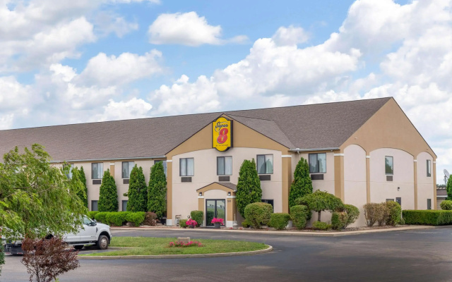 Super 8 Goshen