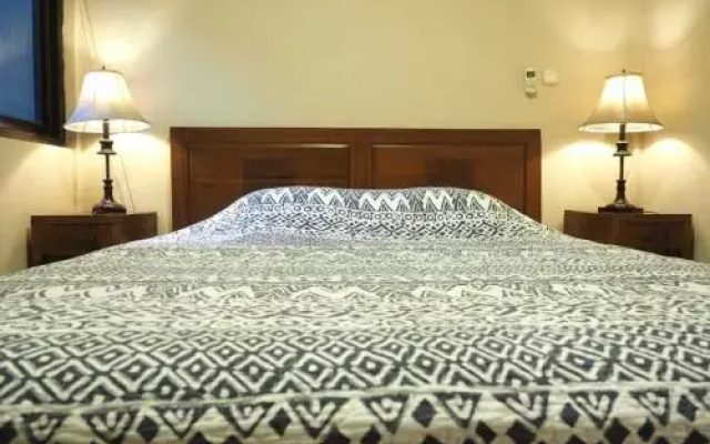 Rhiz Guest House Tebet(Rhiz Guest House Tebet Mitra)