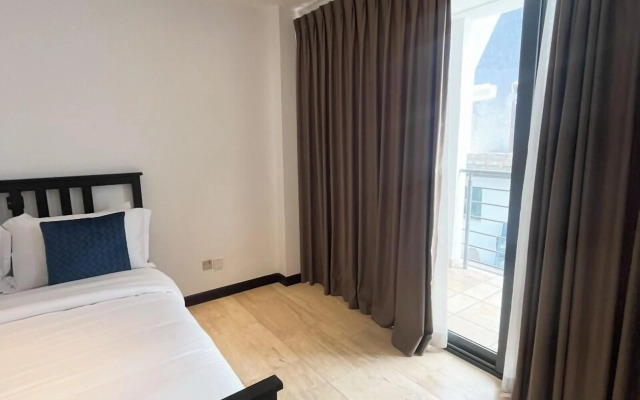 Premier Place Appt 1B