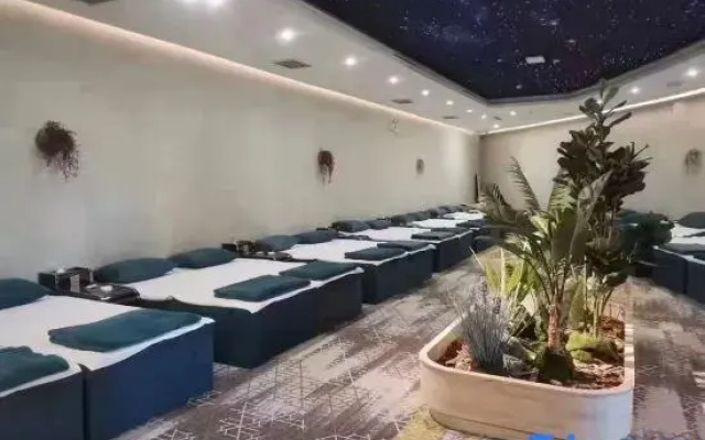 Xiqian Yujing Holiday Hotel