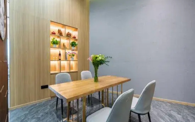 Starway Hotel (Wuxi Xihu Road Yaohan)