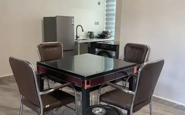 Yunju Qijian Homestay (Mangshi Airport Branch)
