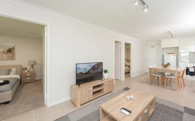 Lakeview Apartment Suite 16
