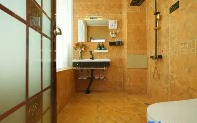 166 Hotel (Lijiang Ancient City)