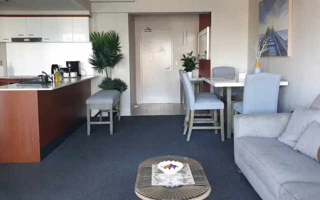 Chevron Tower3 has 2bedrooms 2beds With Car Park