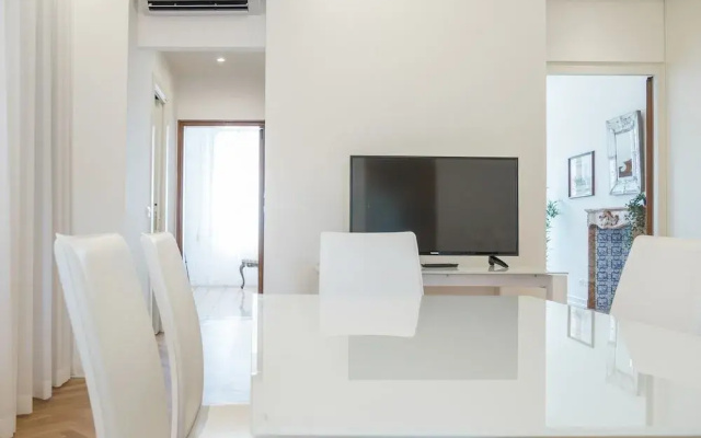 Luxury Apartment On Grand Canal
