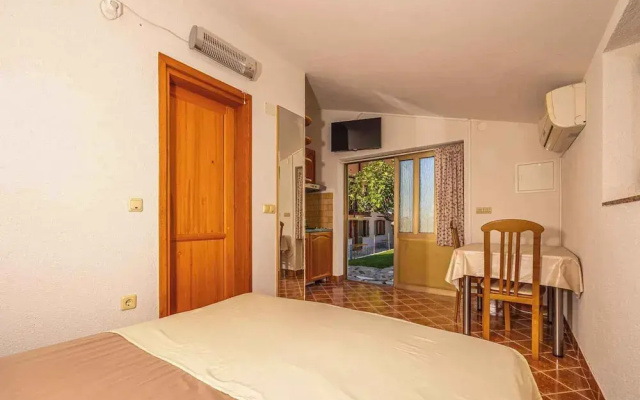 Studio Mistral 5