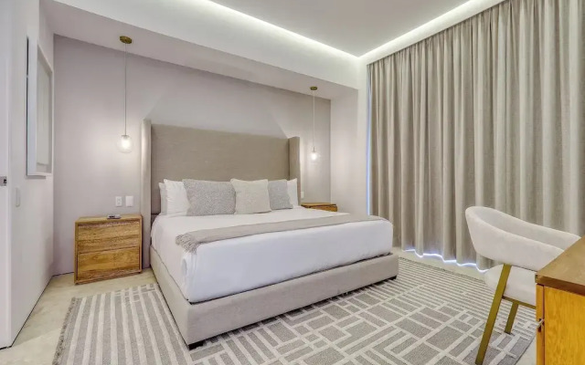 Maxwell Collection Romantic Zone