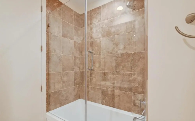Mermaid Manor by Ryson Vacation Rentals