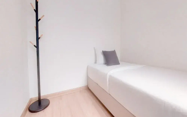 Best Spacious And Homey 3Br Sky House Bsd Apartment
