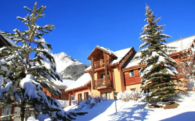 Le Barlèt23 pers Hameau des Chazals Nevache Hautes Alpes