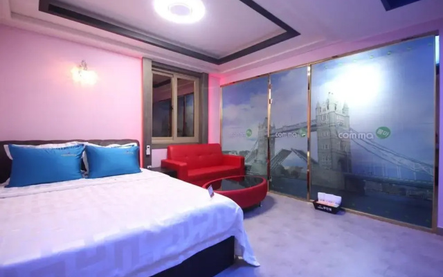 Jinju Comma Self check-in Motel