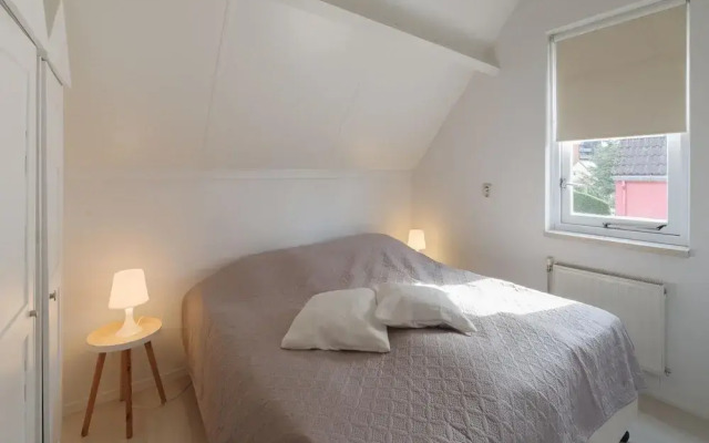 Spacious Holiday Home With Sauna Near Beach