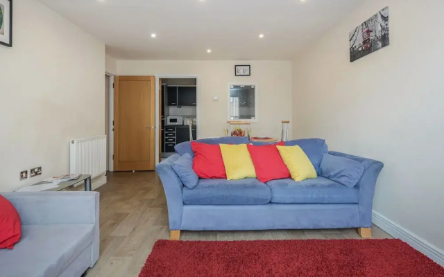 Settlers court - London Docklands East India Quays by ASH Cosy Apartments