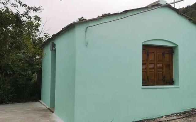 Tiny Big House