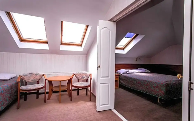 Hotel Twins