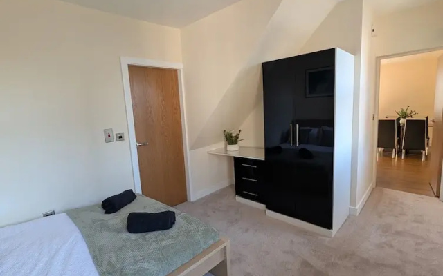 Upperhead Row Apartment