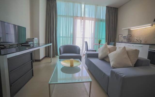 Отель New Arabian Holiday Homes Liberty House Дубай комната для гостей