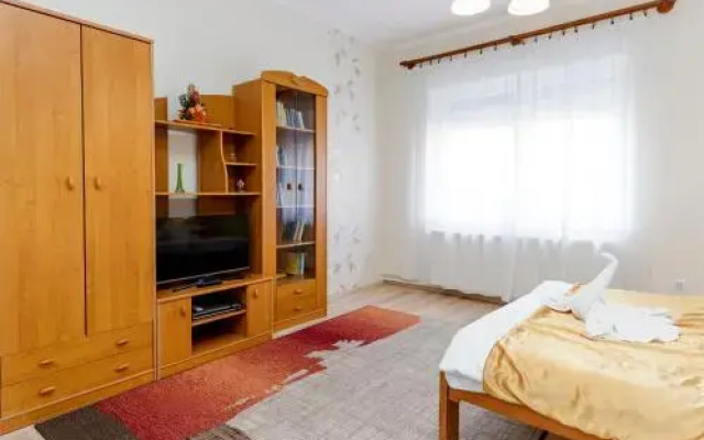 Almafa Apartmanház