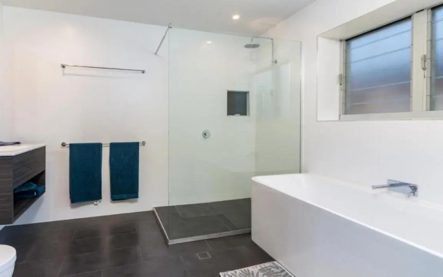 Unique Getaway 300m to Bribie Foreshore, Bongaree
