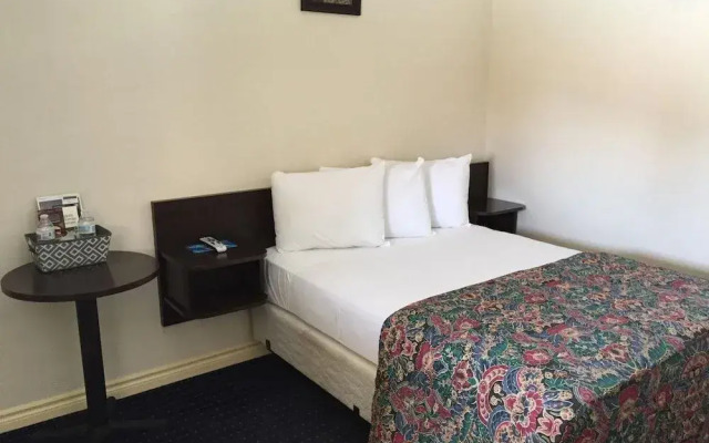 Mayfair Motel