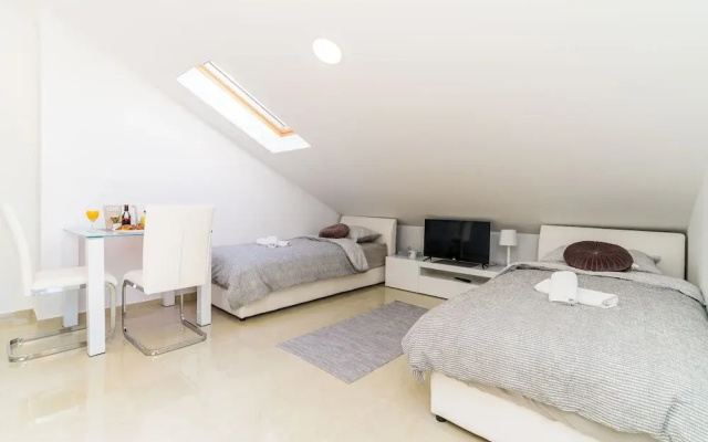 Apartments Šmanjak