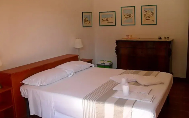 I Gu Books & Rooms