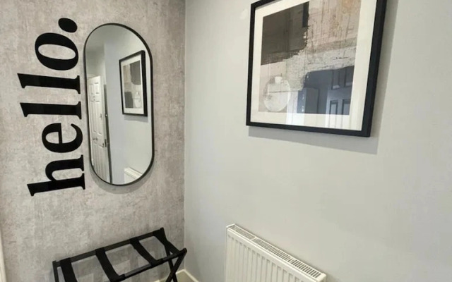 Woolton Washer Dryer Sofa Bed Free Parking