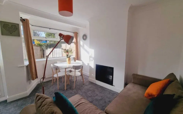 Two Bedroom Apartment in Dartford
