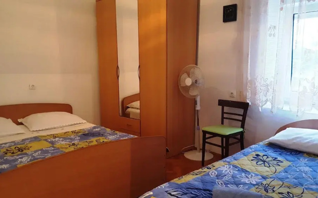 Top Spot Guesthouse - Adults Only