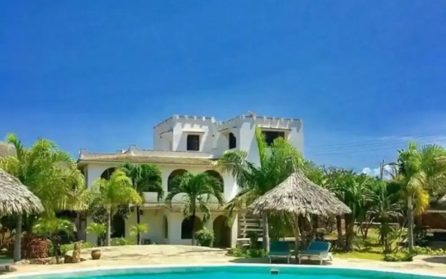 Lighthomez Villa Resort