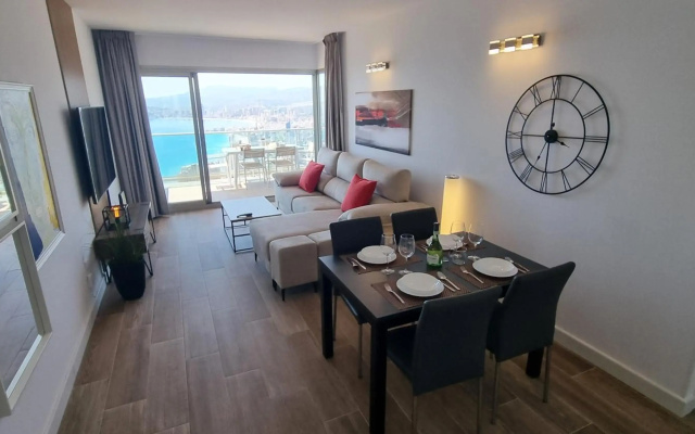 Skyscraper apartment with panoramic views - floor 38