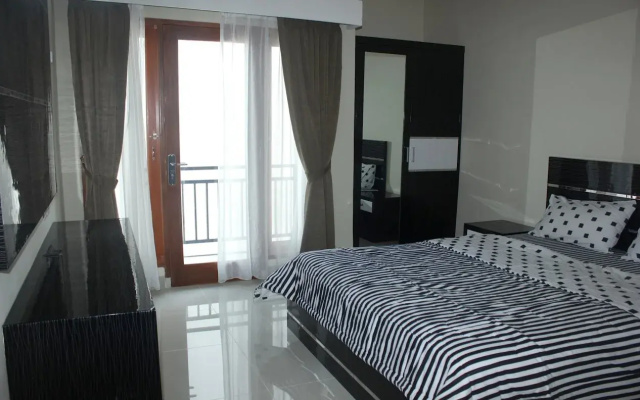 Crystal Vista Residence