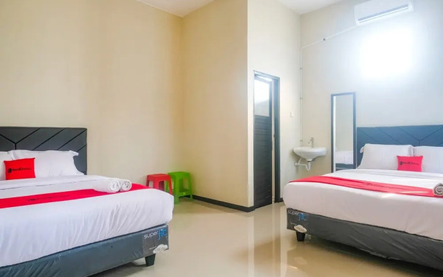 RedDoorz near Malang Creative Center