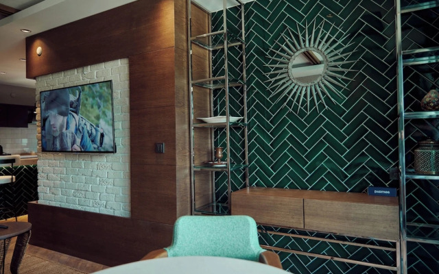 Parmos Otel